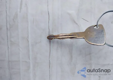 2001 Jeep Cherokee Sport z USA, uszkodzony, nr VIN 1J4FF48S11L517727